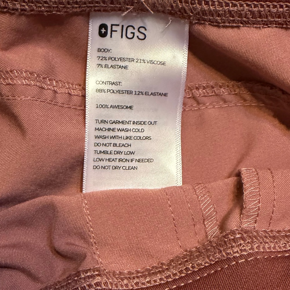 Figs Scrubs Women's Kade Cargo Pants in Mauve - Picture 6 of 7